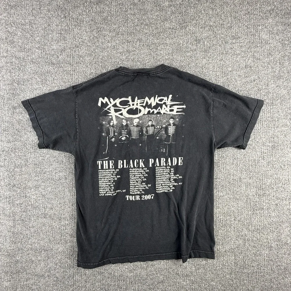 My‎ Chemical Romance Shirt Mens Medium Black The Black Parade Tour 2007 WWE Tee